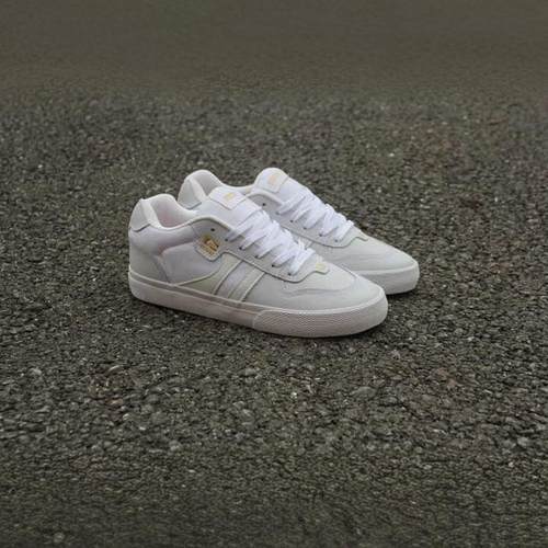 滑板鞋GLOBE运动白色板鞋系带低