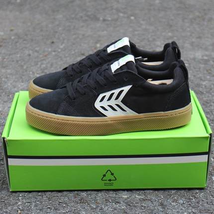 卡优玛Cariuma鞋男女黑色低帮麂皮牛筋底滑板鞋DC情侣sk8鞋Ollie