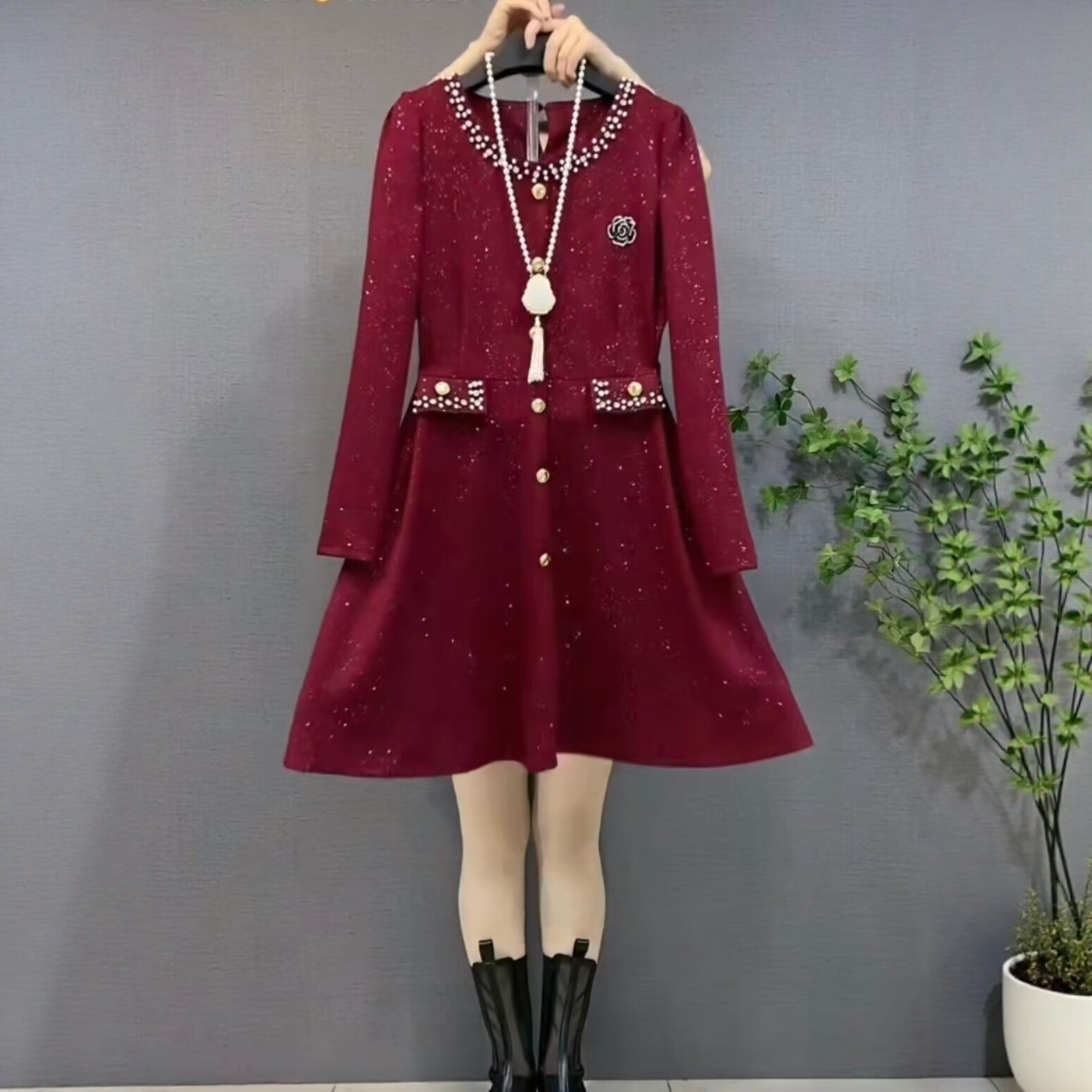 【12.18慧姐大码女装】2025新款连衣裙HM妹10212-7150