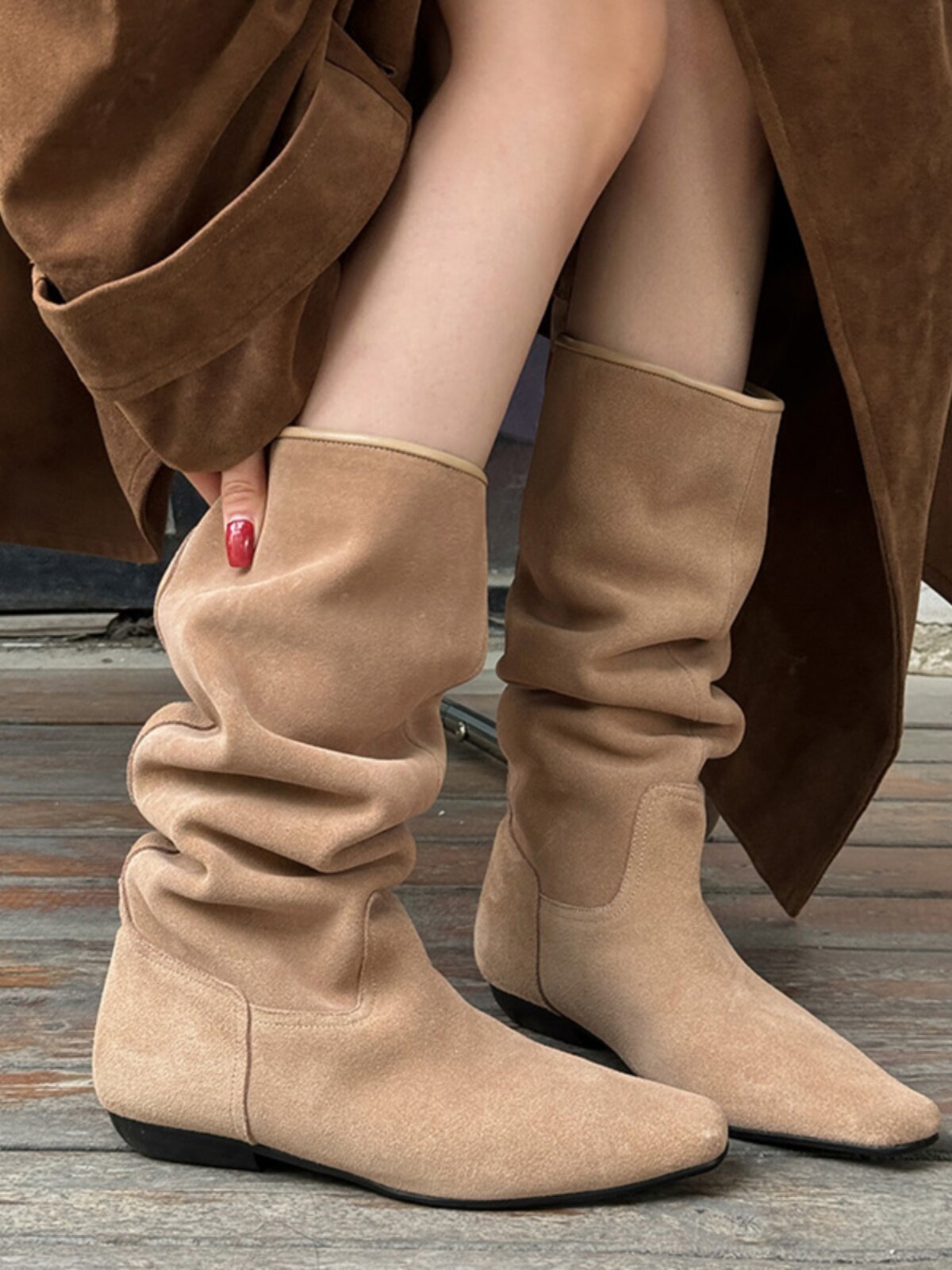 CHENGDU HANDMADE LEATHER BOOTS SLEEVE LOW HEEL PILE BOOTS WOMENS FASHION HIGH BOOTS SHOW THIN WOMENS BOOTS MAILLARD STYLE