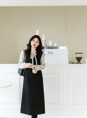 apipedream如一梦黑色薄毛呢羊毛TR斜纹V领直筒背心裙/画廊午夜