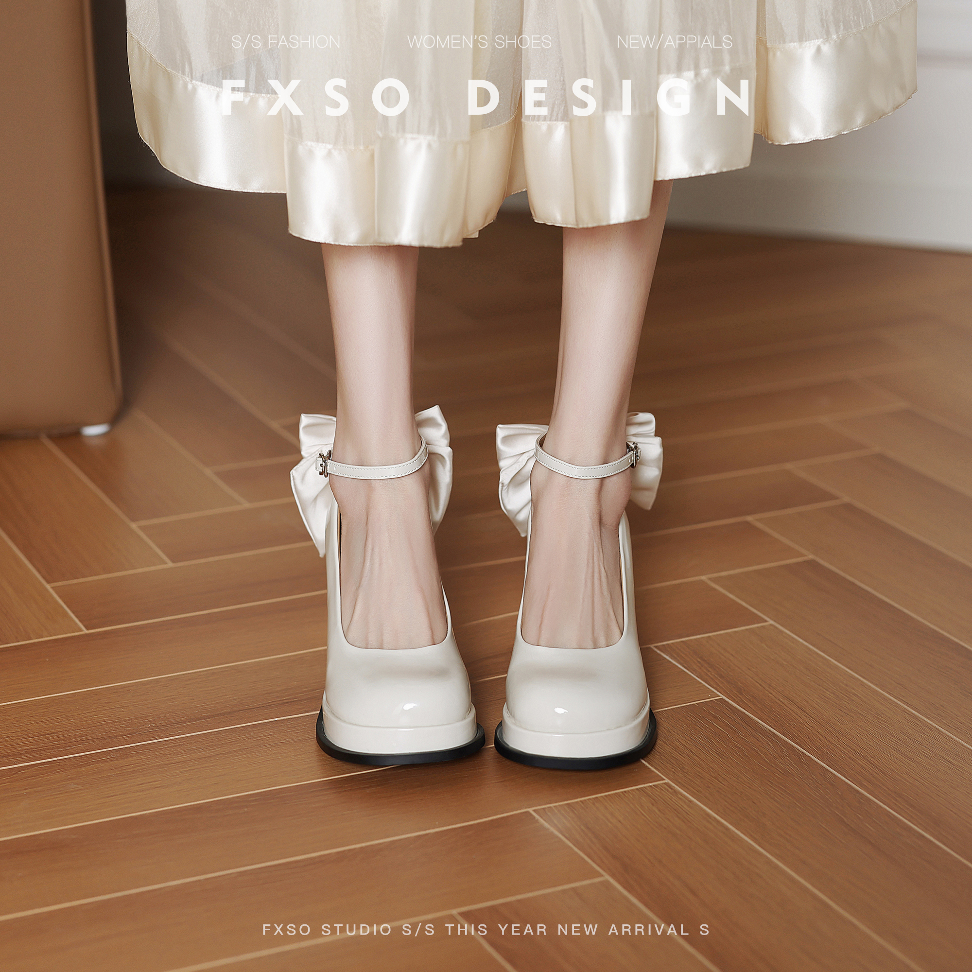 人气爆款粗跟蝴蝶结高跟鞋女鞋