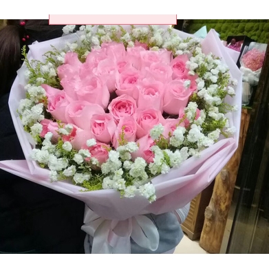 南宁青秀区金花茶公园柳沙半岛鲤湾路鲜花店母亲节速递玫瑰花束