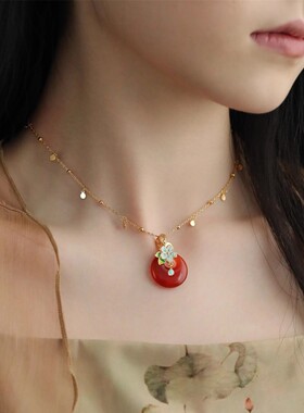 925银五瓣花红色玛瑙项链女新中式平安扣吊坠小众设计精致圆片链