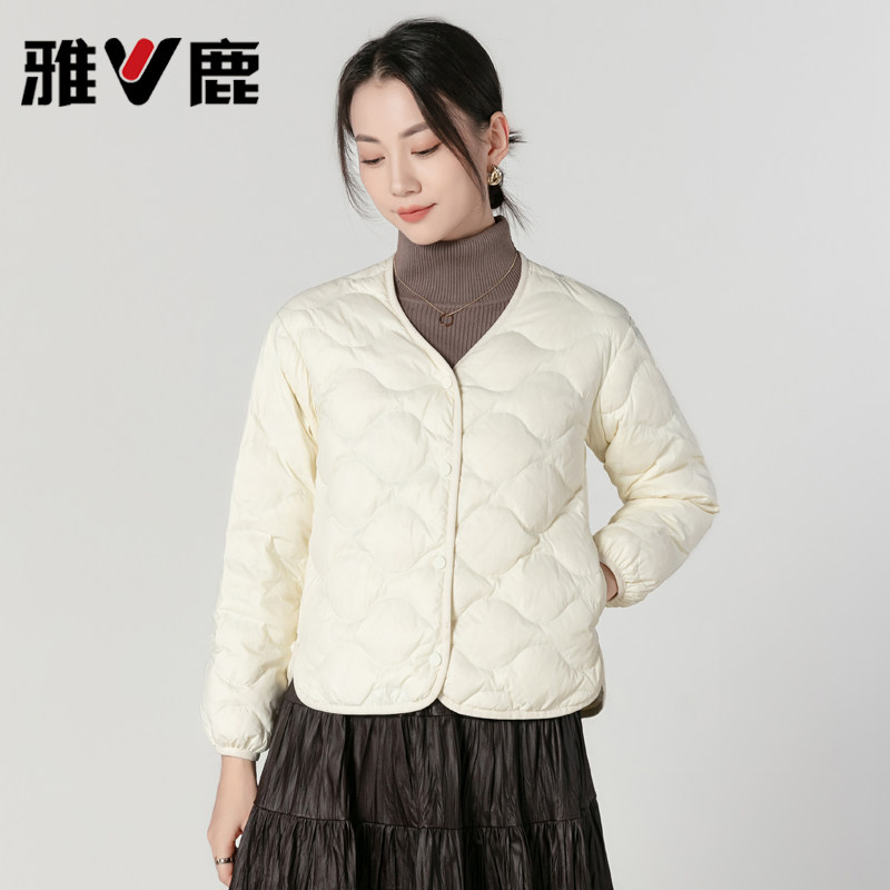 短款圆领白鸭绒羽绒服女