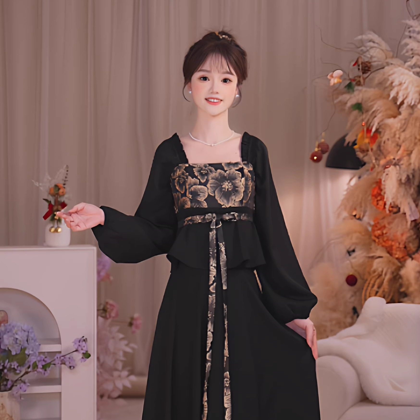 瑶西暗夜鎏光黑金提花刺绣汉服套装淘宝券后249.9元