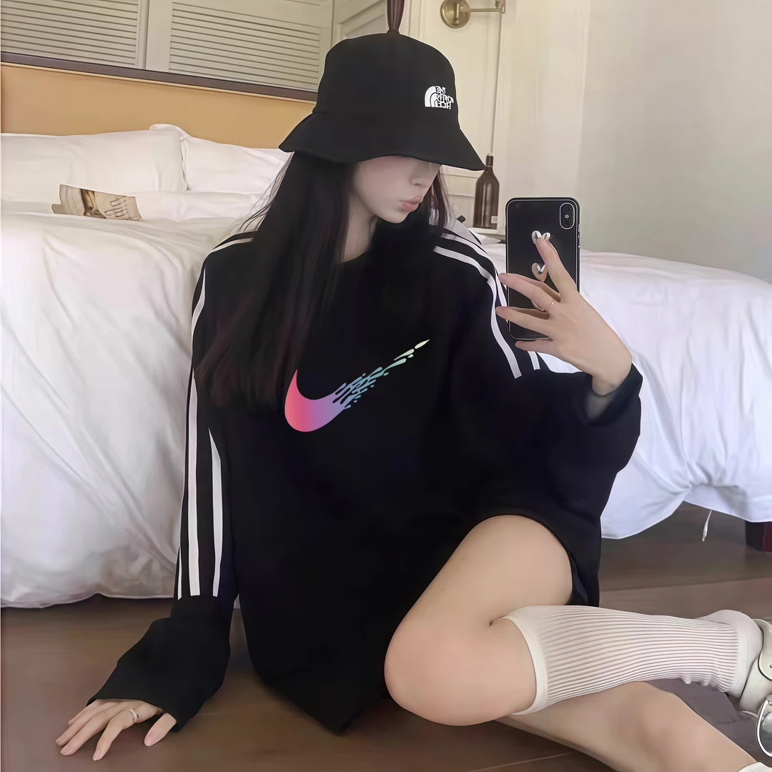 秋冬季新品奥莱美式圆领重磅潮牌三条杠长袖卫衣女条纹休闲慵懒风