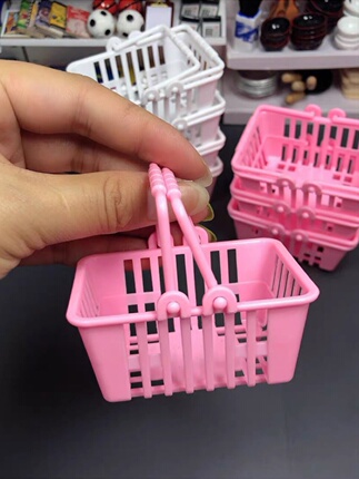 Small doll house for dollhouse, storage system, food play