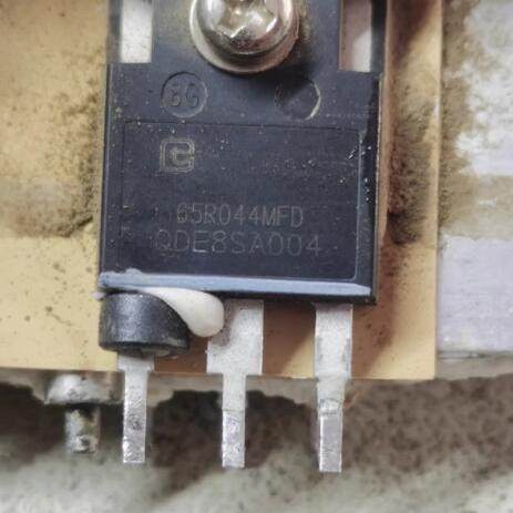 大功率电源场效应管65R044MFD