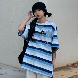 原宿风条纹短袖t恤女夏季新款大码胖妹妹宽松显瘦设计感小众上衣