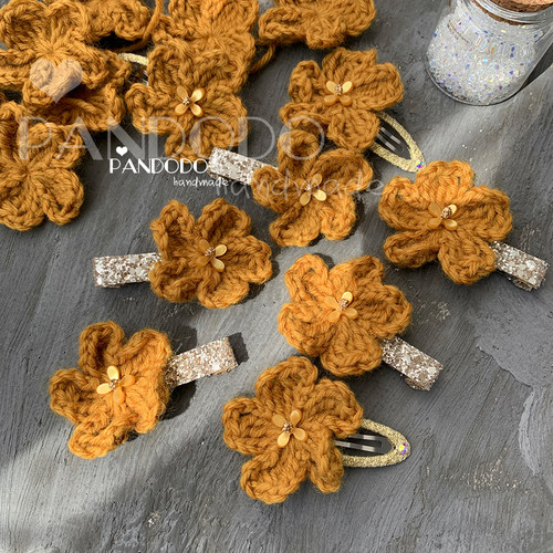 珍藏儿童复古手工钩制花朵