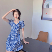 蓝色碎花连衣裙女2020夏季新款短袖V领a字高腰桔梗开叉中长裙S