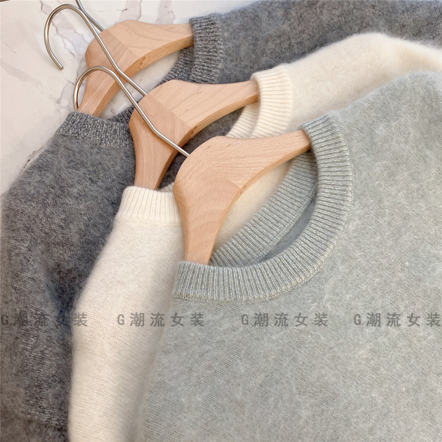 蓬松绵软慵懒感宽松松弛纯色套头圆领拉毛山羊绒绵羊毛毛衣女秋冬