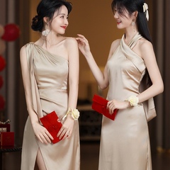 缎面伴娘礼服2025新款法式绝美姐妹团长裙气质高级小众订婚礼服女
