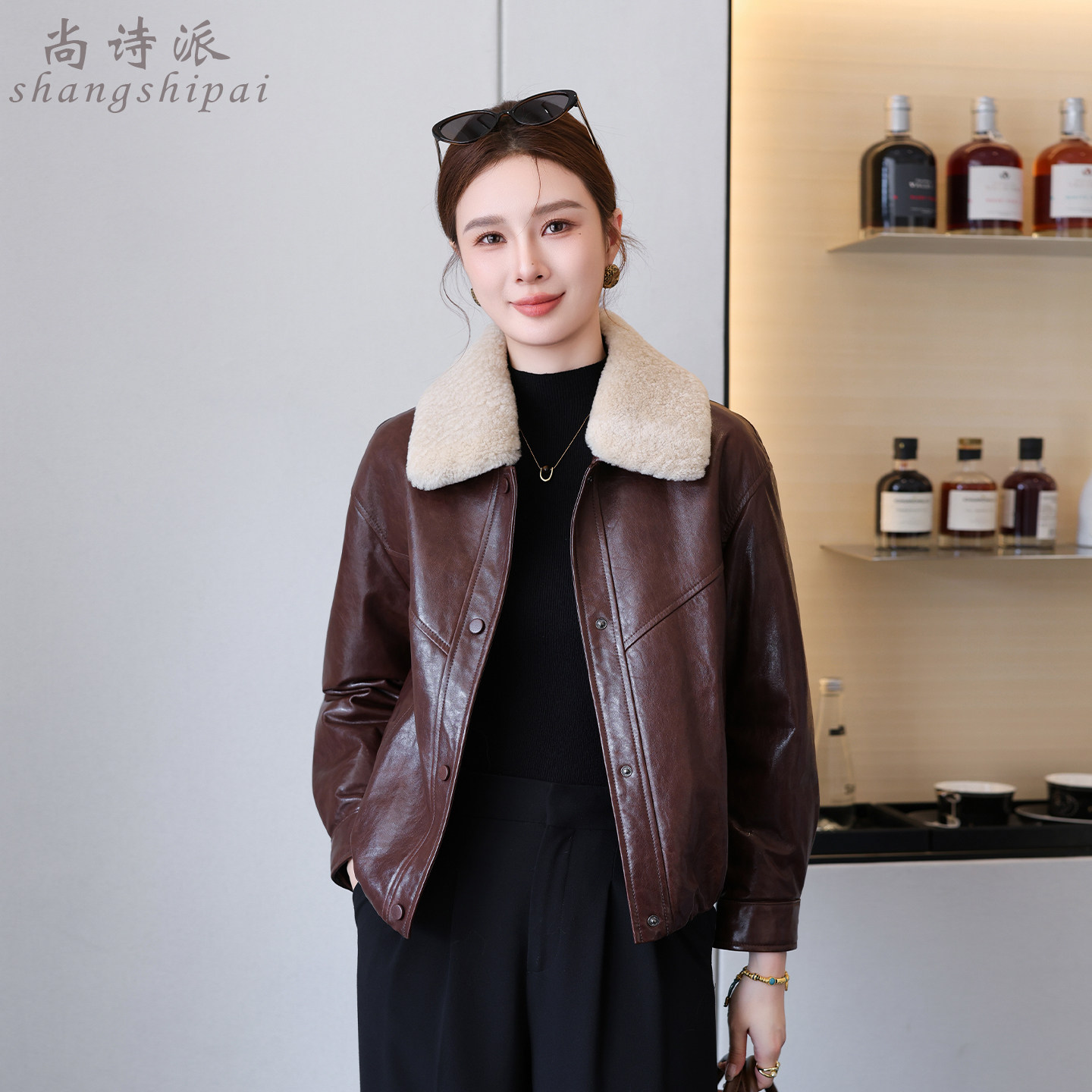 真皮绵羊皮羽绒服女短款2025冬装新款海宁皮衣机车夹克宽松外套