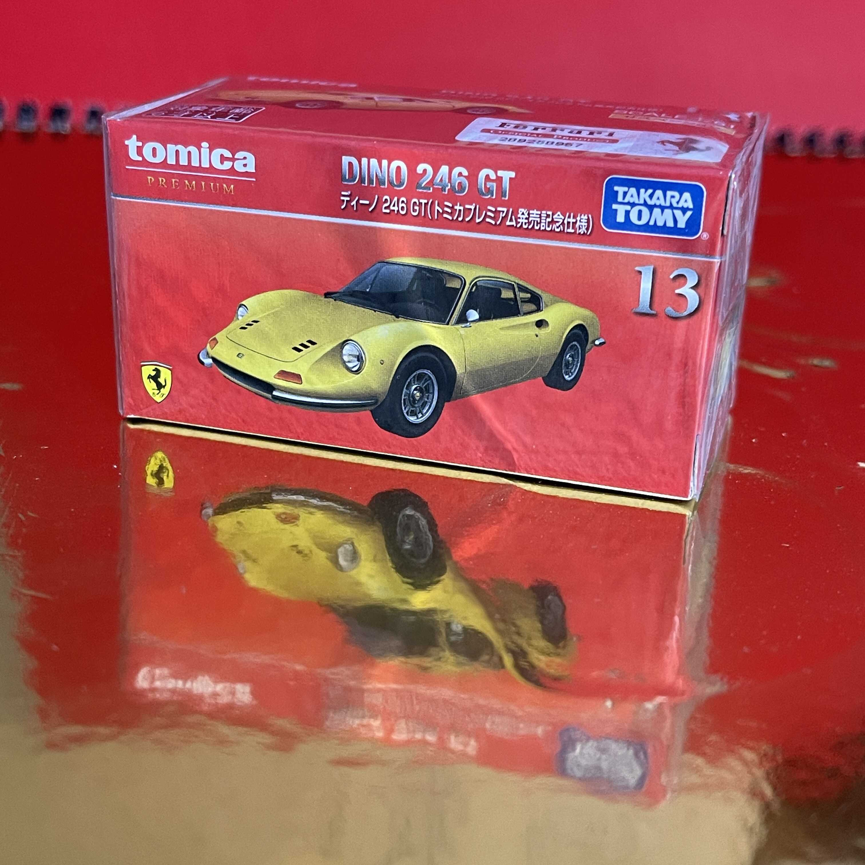 TOMICAPREMIUM246GT合金车