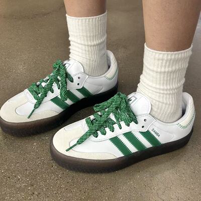 ADIDAS阿迪达斯正品 SAMBAE 女子运动休闲低帮板鞋 IE9105