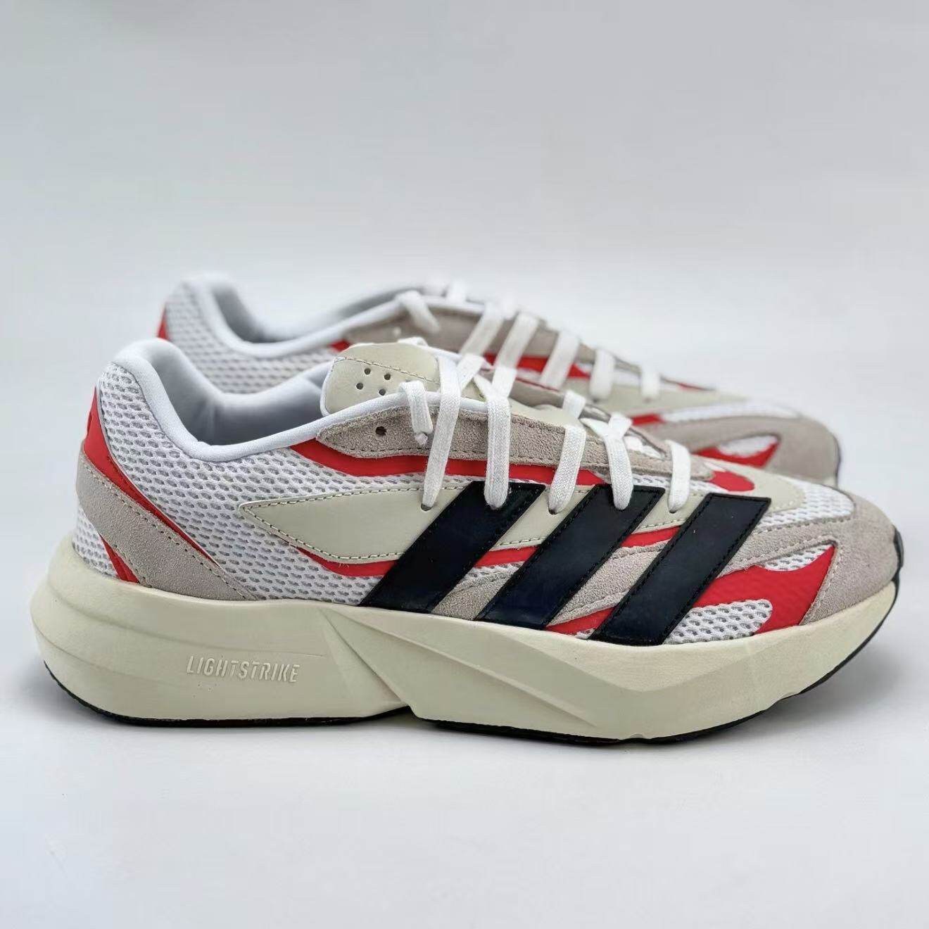 ADIDAS阿迪达斯正品 LIGHTBLAZE 运动休闲低帮跑步鞋 JQ9967