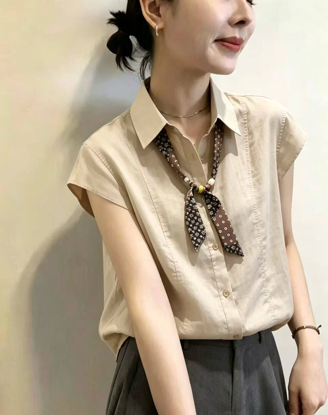 欧洲站2026夏季新韩版时尚翻领宽松显瘦百搭纯色无袖苎麻衬衫女