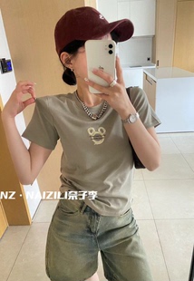 奈子【潮流品尚】夏季时尚简约圆领图案刺绣上衣短袖T恤