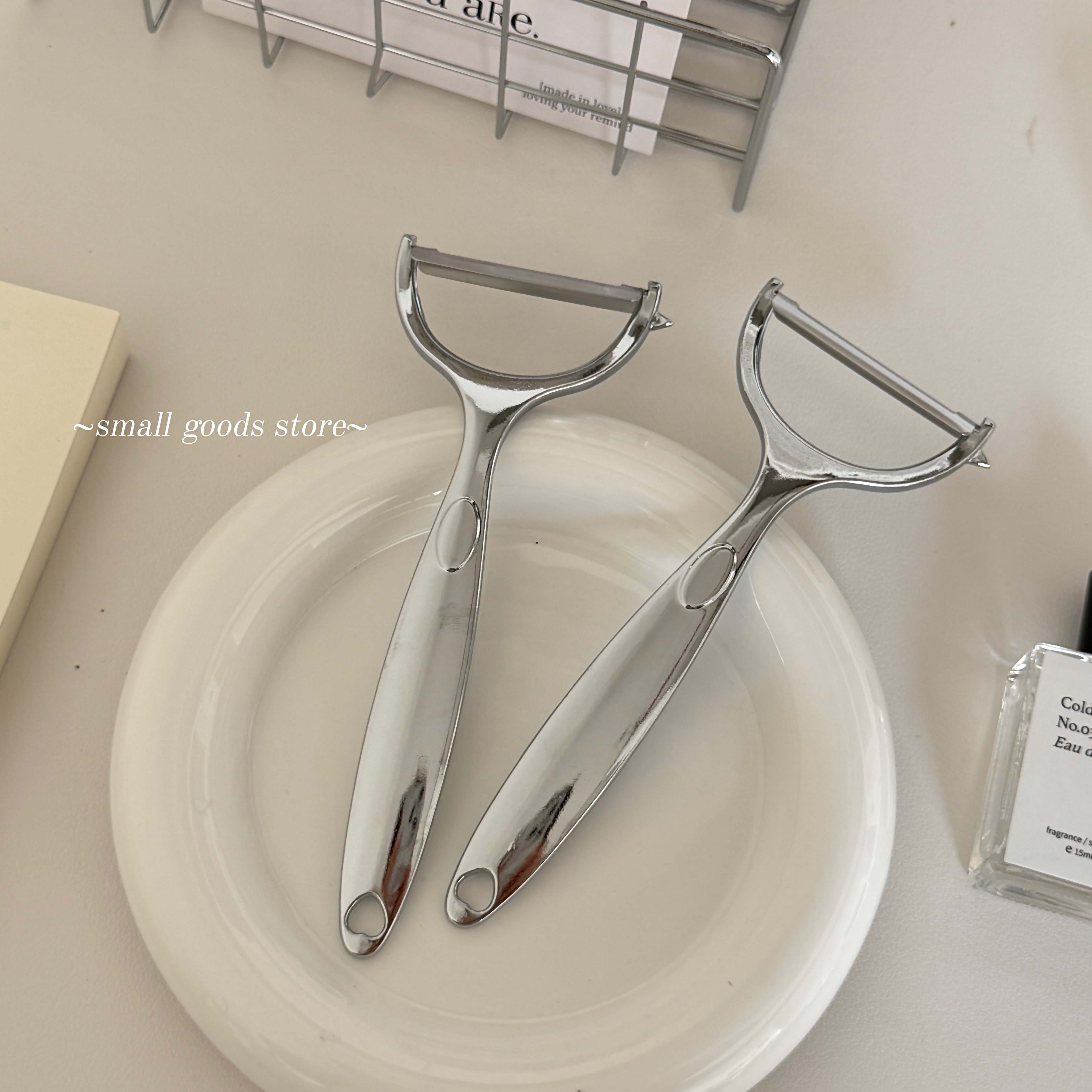 Ins不锈钢削皮刀家用多功能刮皮刀厨房土豆水果刨子简约好用省力