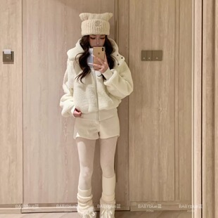 BABYblue【小暖炉】羊羔毛连帽运动女保暖辣妹加厚气质立领短外套