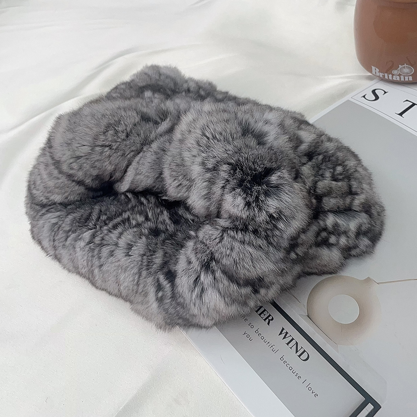 轻奢龙猫围巾女弹力发带真毛