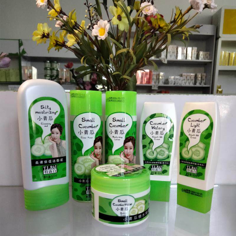 特露白小青瓜补水保湿套装清洁润肤水乳霜BB霜洁面泥女士学生