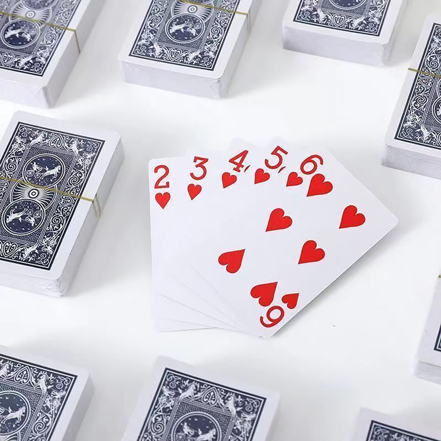扑克牌加厚加硬打不烂家用纸牌麻将斗地主棋牌室专用麻雀牌