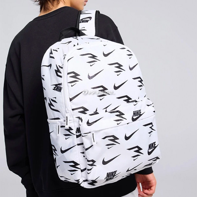 耐克Nike 男女运动休闲大容量黑白满印双肩包书包N32433013GS-002