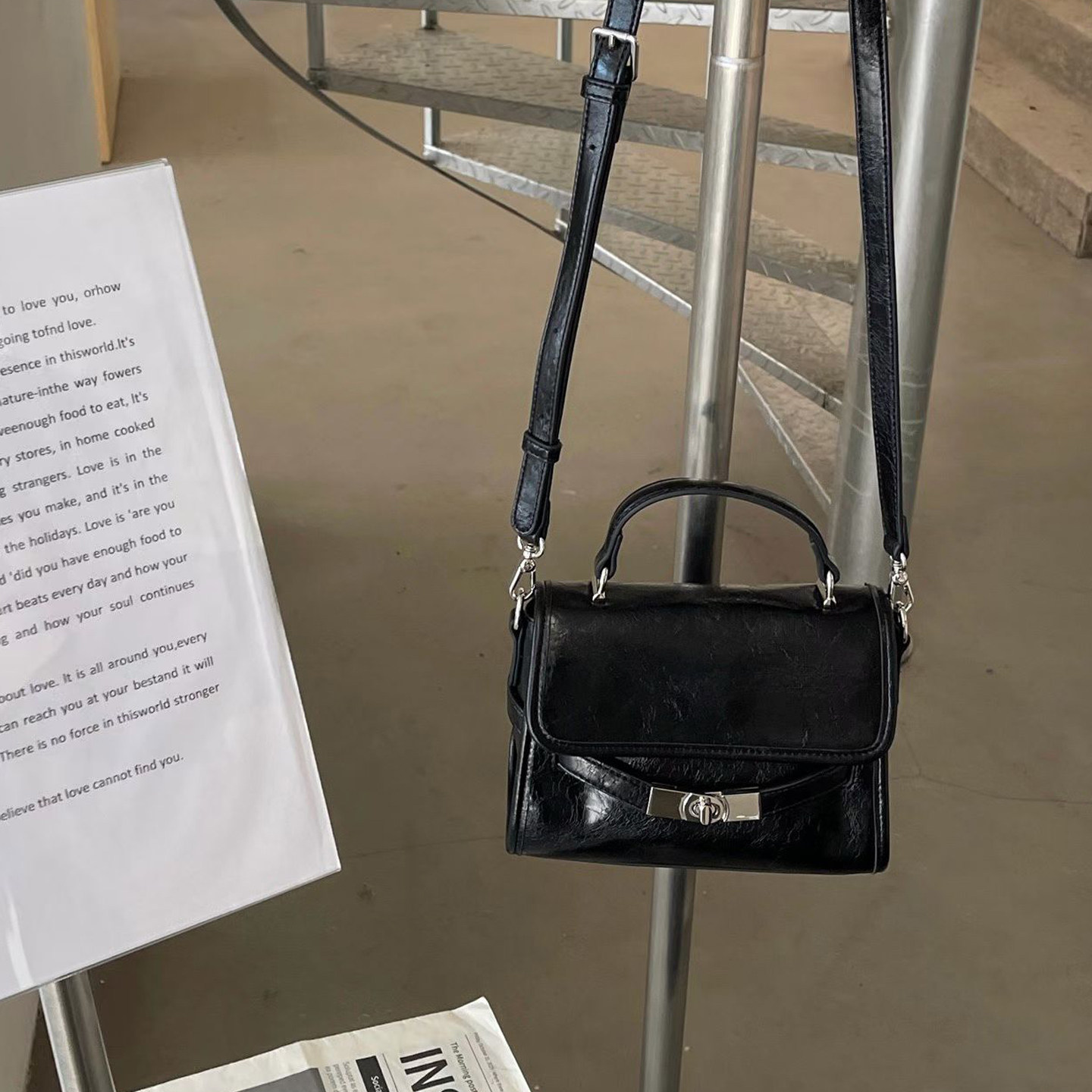 2026春夏新款休闲手提包凯莉包包高级质感油蜡皮单肩斜挎包邮差包