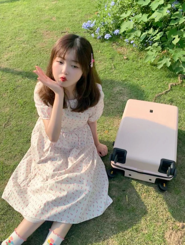 Real shot monitoring sweet blow - cream white little flower sprouting Department girlhood college style smart dress