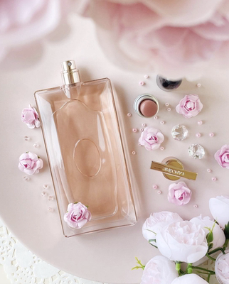 兰蔻IDOLE是我女士香水花果木香