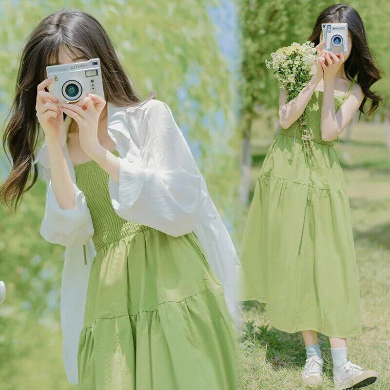 初夏穿搭一整套2026新款防晒衬衫女度假两件套装小清新吊带连衣裙