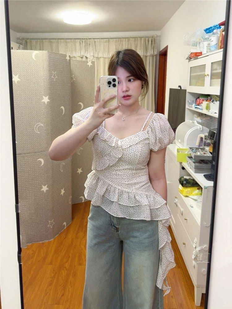 플러스 사이즈 지방 MM 여름 패션 새로운 불규칙한 프릴 반팔 여성의 살을 덮는 물방울 무늬 디자인 짧은 셔츠