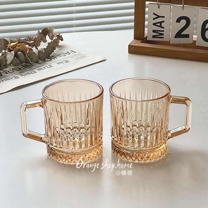 橘橙玻璃把手杯竖纹钻底茶杯酒杯