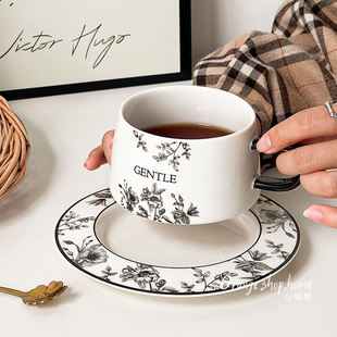 女士个人专用陶瓷咖啡杯碟套装家用高颜值拿铁杯复古精致牛奶杯子