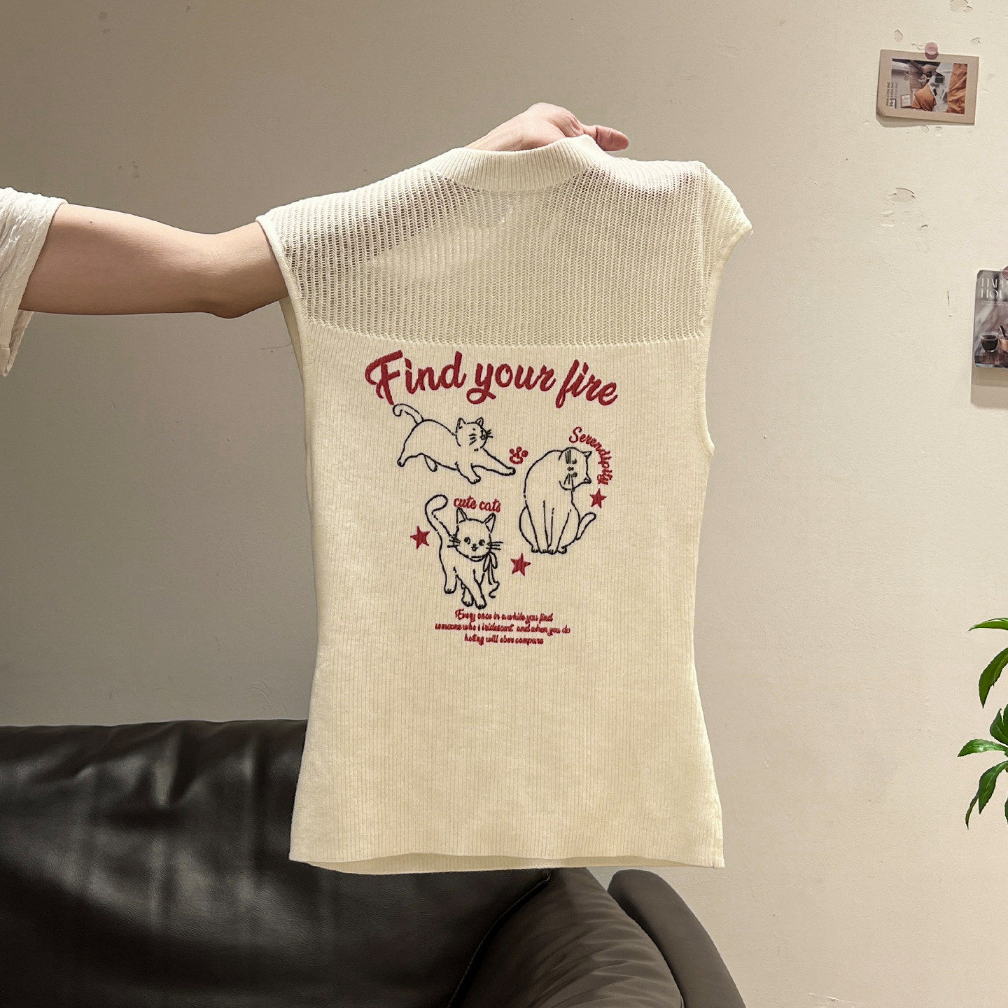 米白猫咪印花针织马甲背心女2026春夏新款修身无袖内搭打底衫上衣