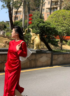 2023春夏新款法式名媛知性优雅气质收腰显瘦高级醋酸缎面长连衣裙