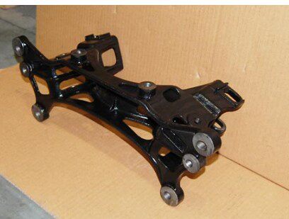 原厂 适用奇瑞瑞虎 瑞虎3 瑞虎5 后桥 后副车架 后元宝梁 后支架