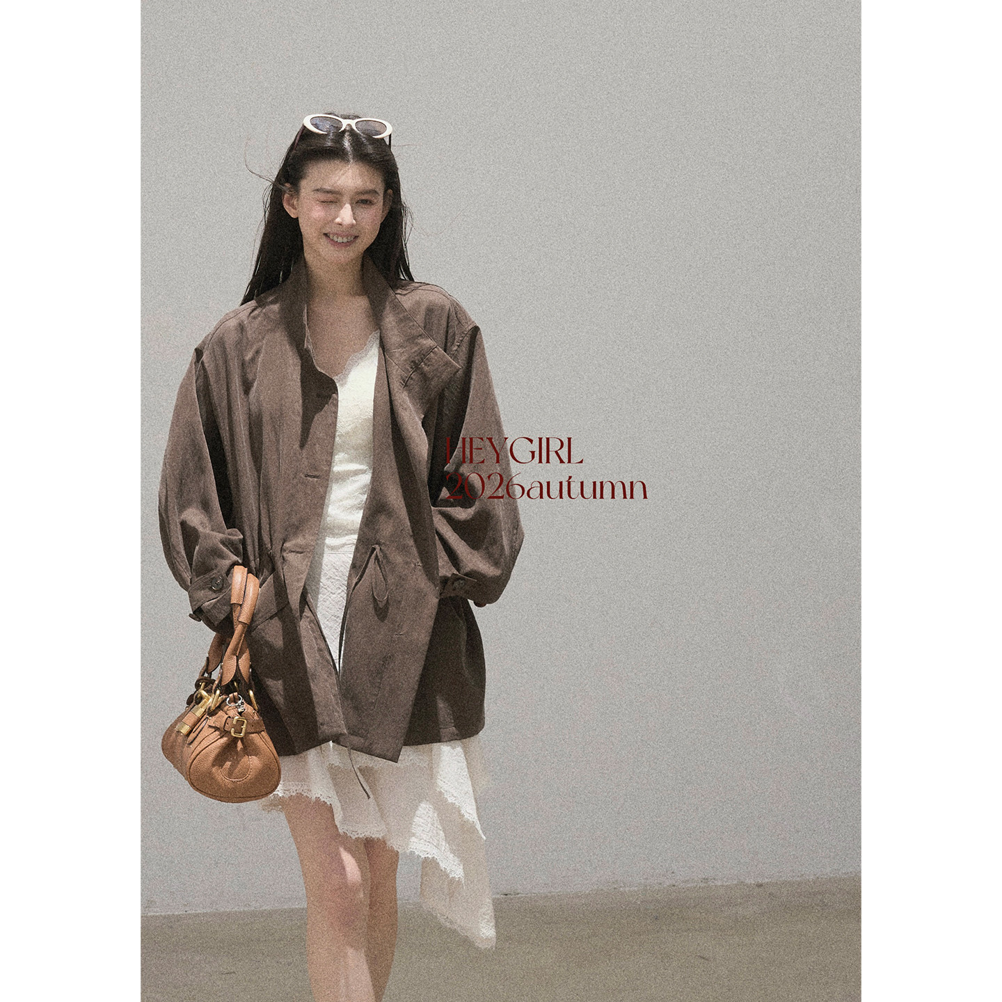 HEYGIRL黑哥 诺丁山晨雾 U质莱赛尔时髦复古雾感收腰薄款风衣外套