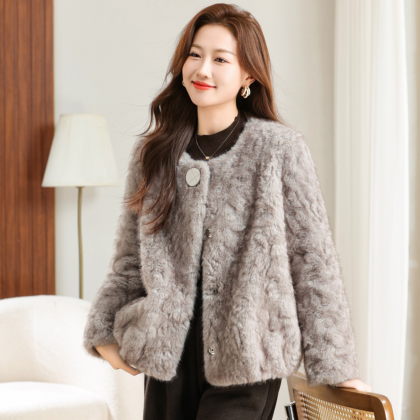 皮毛一体外套女2025冬季新款胖MM宽松高级感今年流行加厚保暖上衣,女装/女士精品,常规大码外套,淘宝优惠券,粉丝福利购,淘宝优惠卷