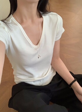 韩系休闲风v领弹力短袖T恤女2026春新款亲肤透气简约纯色百搭上衣
