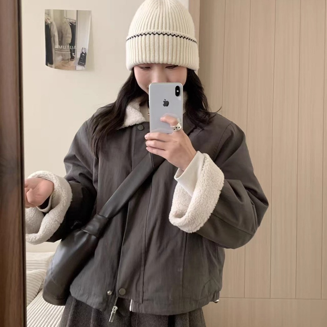 韩系工装风翻领内里毛毛外套女冬