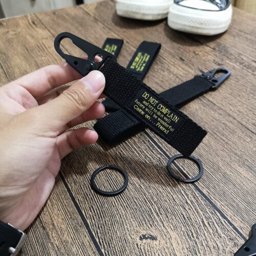 潮牌字母刺绣贴标帆布织带钥匙扣背包挂件挂饰汽车创意礼物钥匙扣