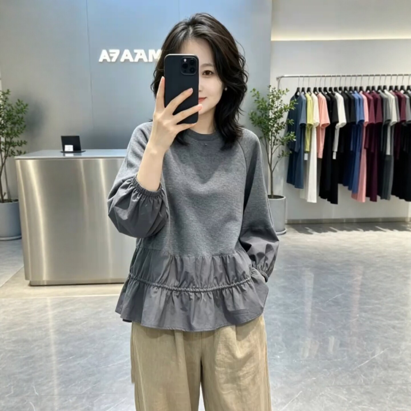 巨好看的独特漂亮圆领长袖卫衣女秋季大码胖MM显瘦宽松慵懒风上衣