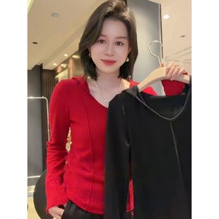 新款 卫衣女2026年春季 休闲百搭上衣 U领线条设计连帽长袖 欧货时尚