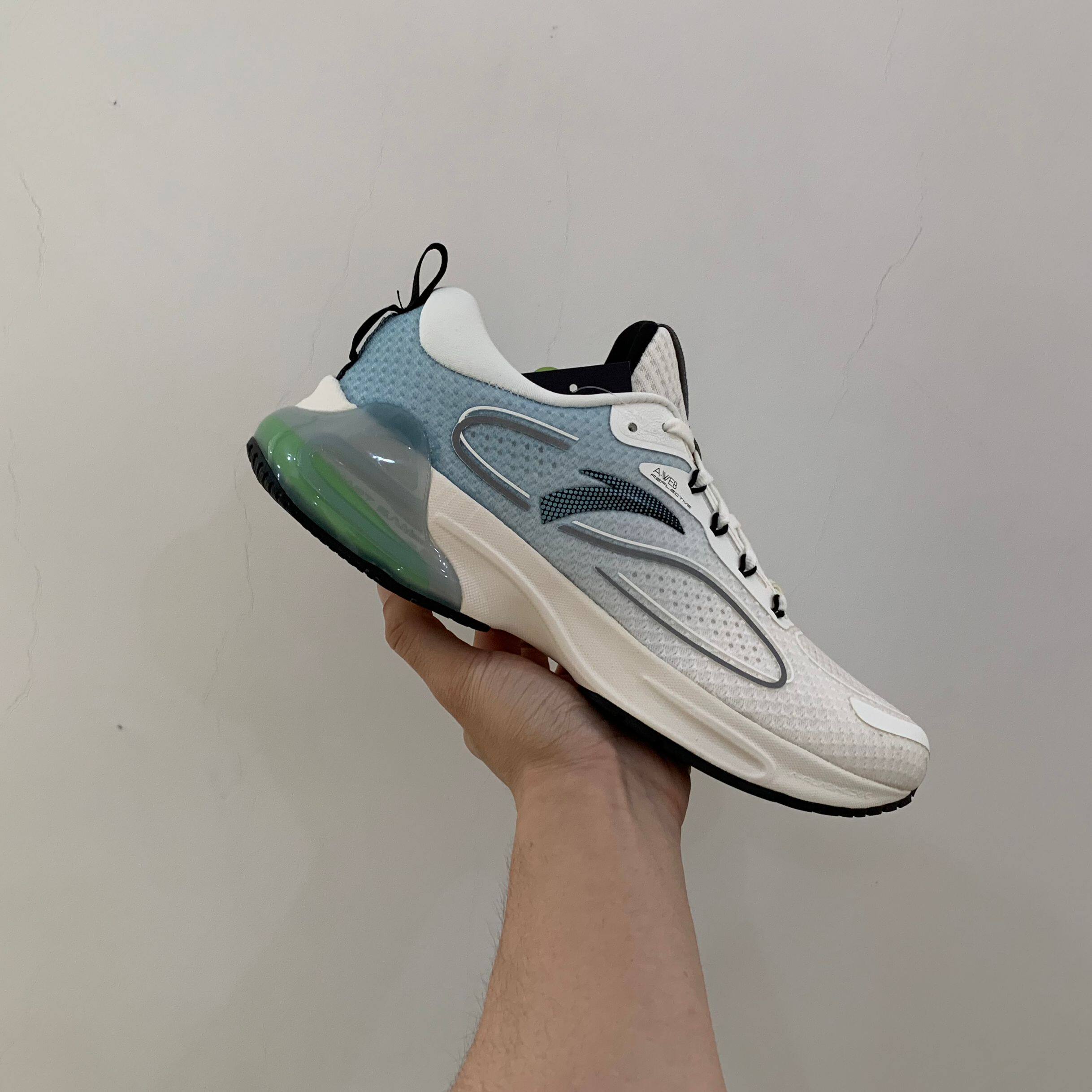 2021春季新款安踏跑步鞋男鞋舒适闪能科技轻便运动跑鞋112115586