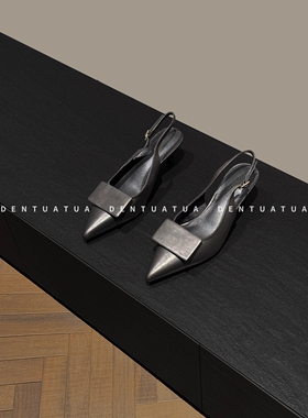 DENTUATUA 午夜派会的液态银光！25FW  尖头后绊带猫跟包头凉鞋女