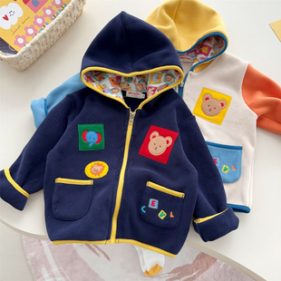 日系秋冬新款儿童外套男女童卡通刺绣连帽双面摇粒绒保暖拼图外套